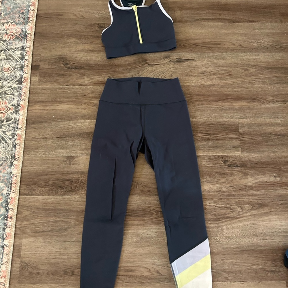 Navy Blue Cadence Leggings with Color Block Detail - Picture 2 of 4